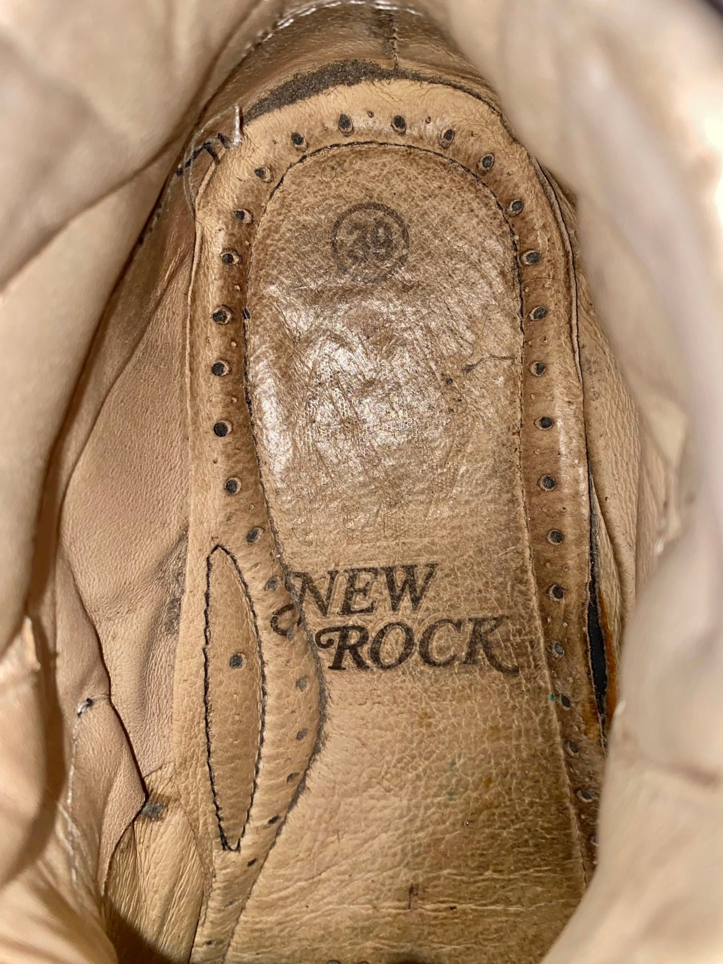 Vintage New Rock pink platform boots size 39