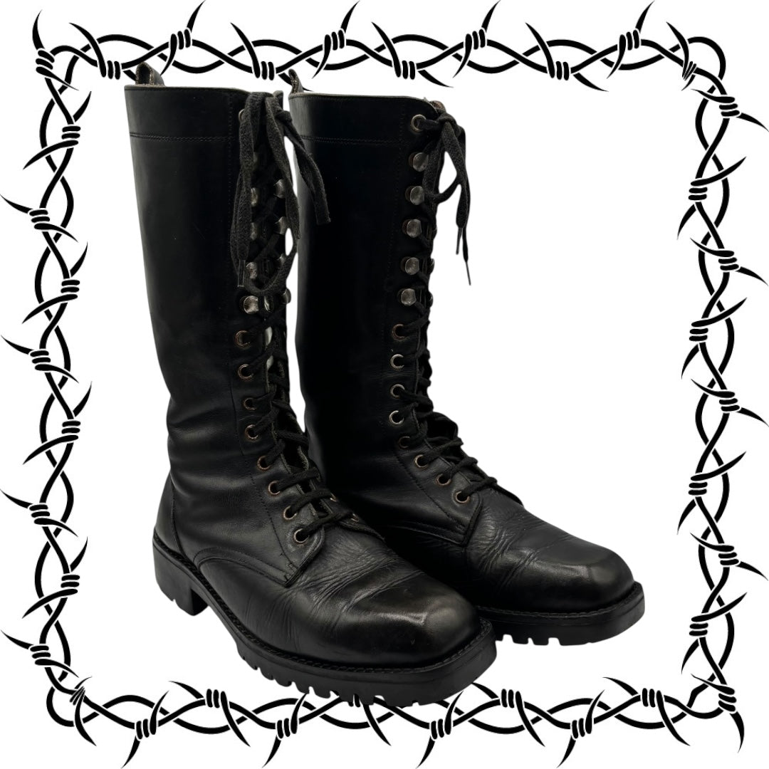 Vintage Destroy lace up boots size 36