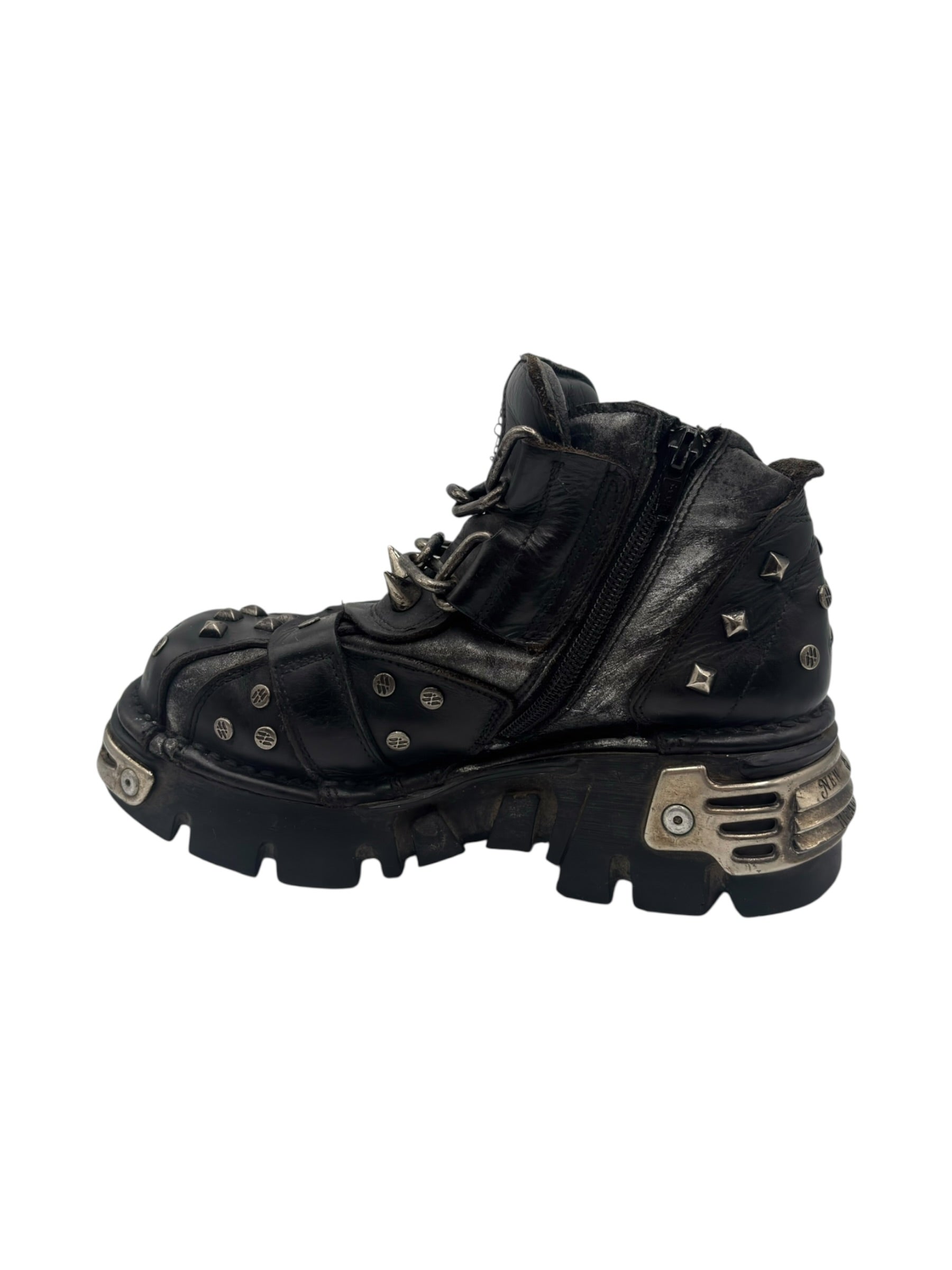 Vintage New Rock studded platform boots size 38