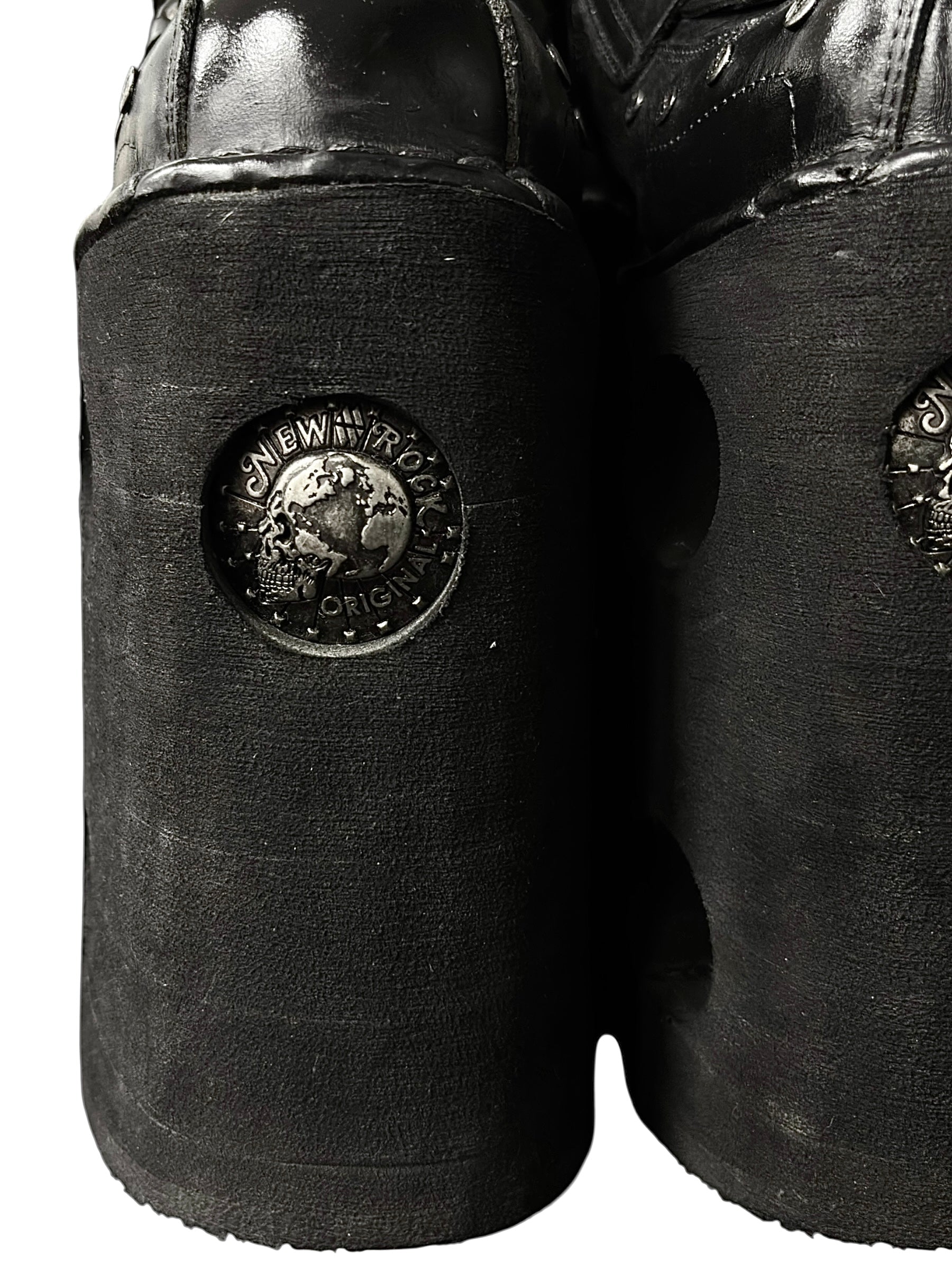 Super rare, vintage New Rock studded double neptuno knee high platform boots size 40