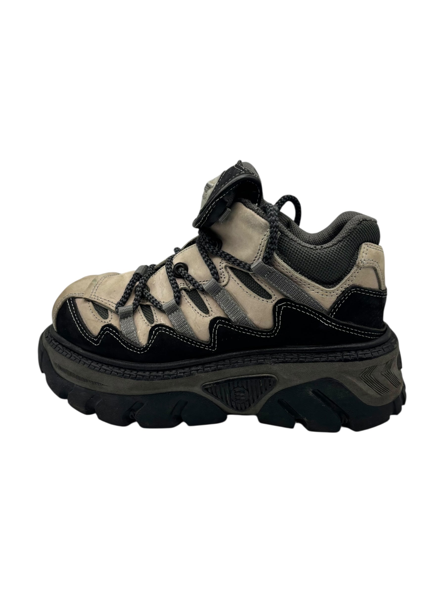 Vintage Gordon Jack black/beige platform boots size 41