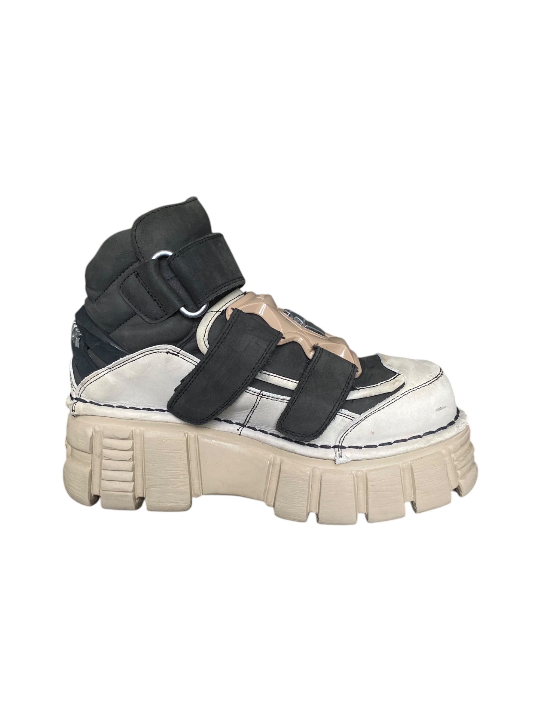 Vintage New Rock M-285 beige platform boots size 40