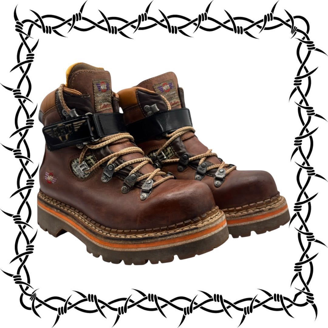 Vintage ART brown leather ankle boots