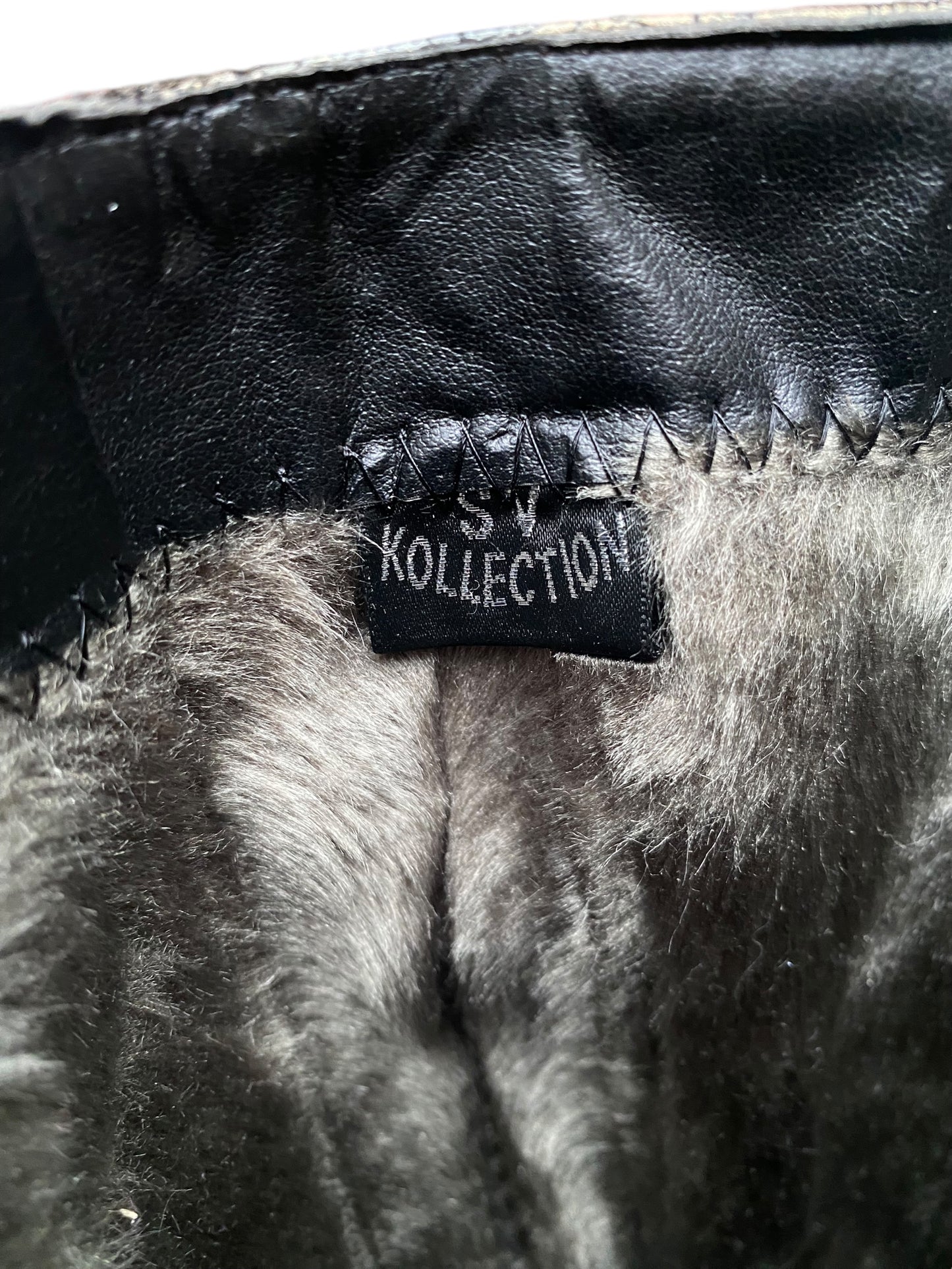 Vintage leather golden pattern boots. size 37