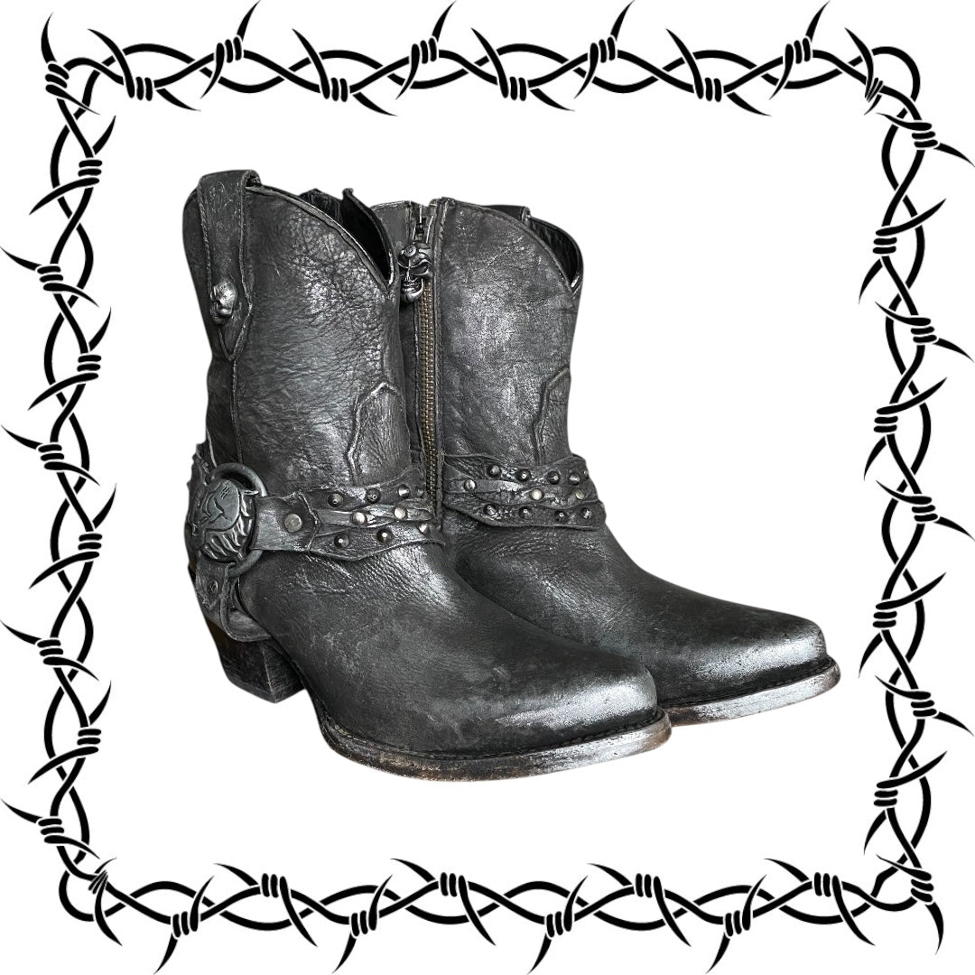 New Rock leather cowboy boots size 37