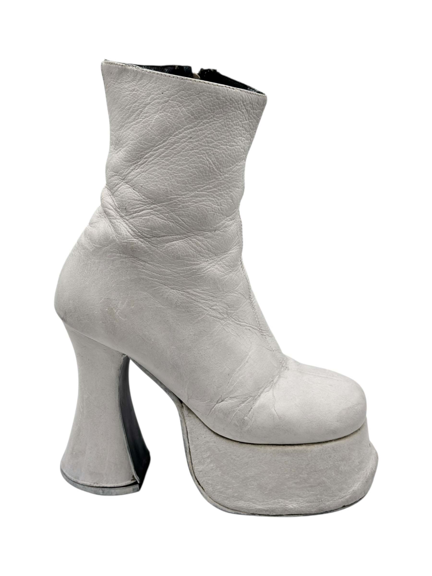 Vintage SHOCK white platform boots size 36