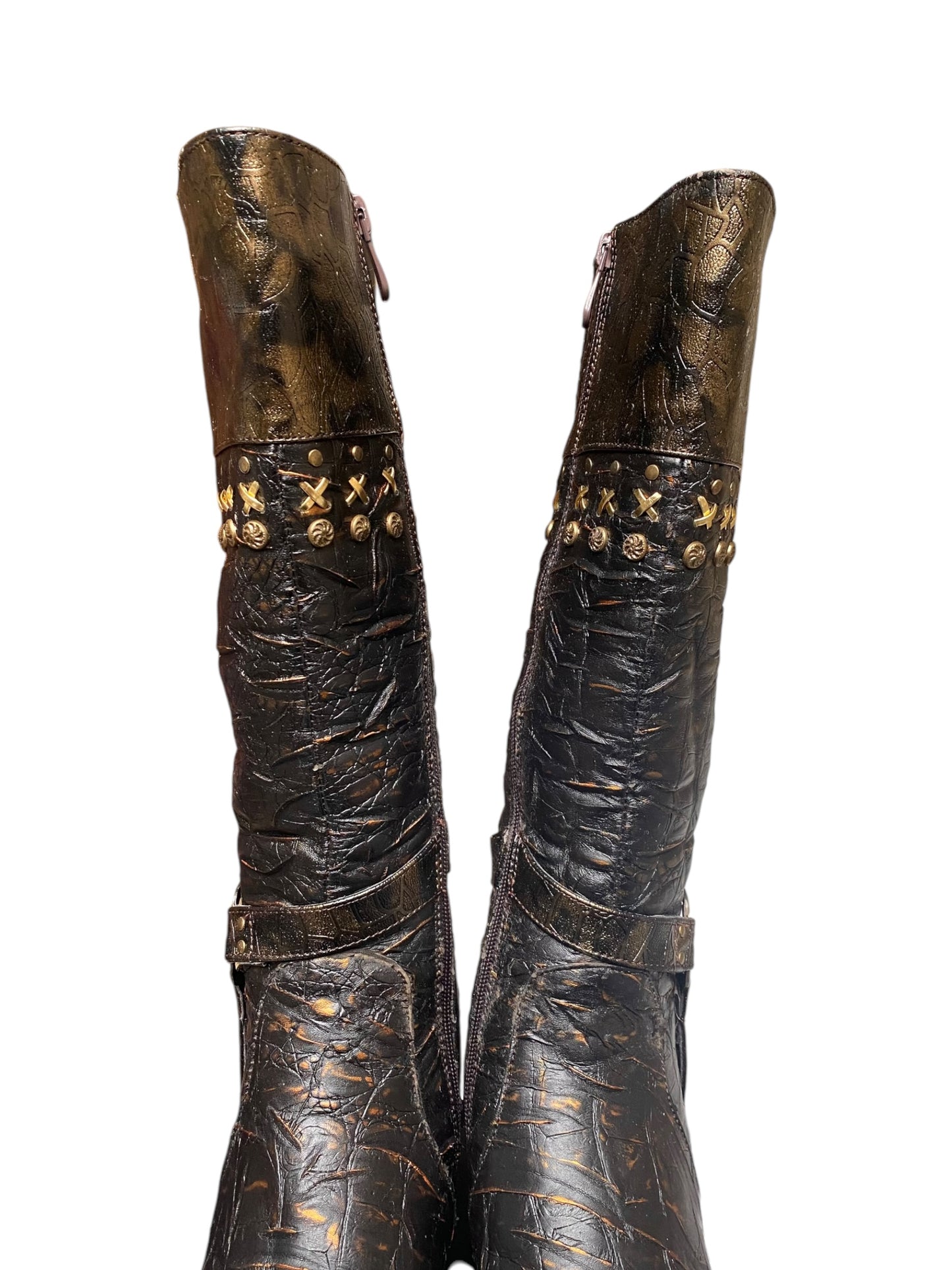 Vintage leather golden pattern boots. size 37