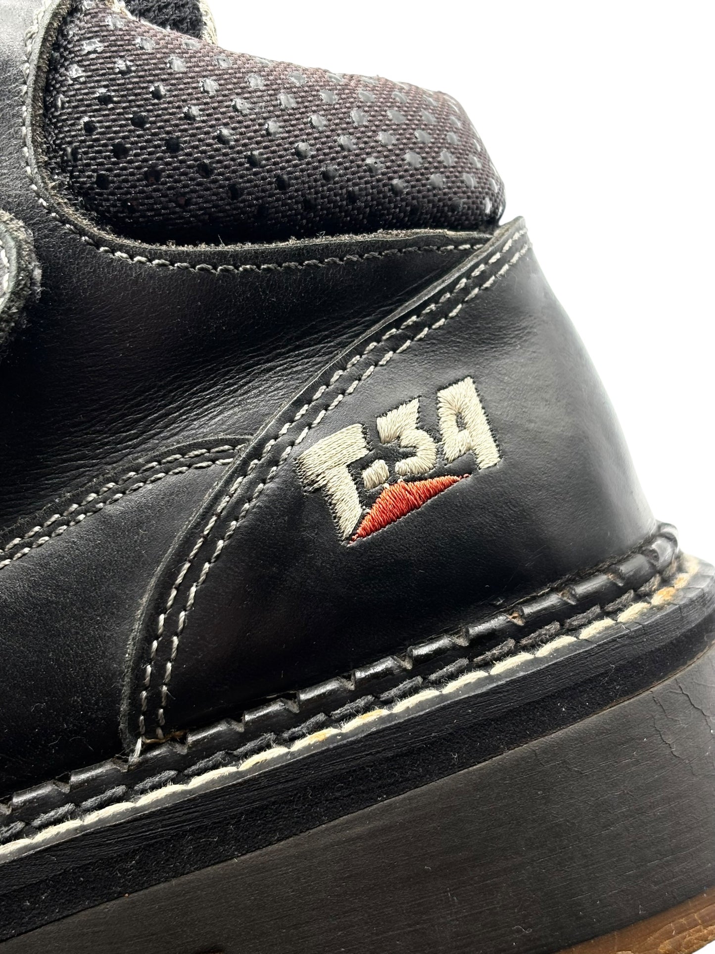 Vintage ART T-34 black platform boots size 38