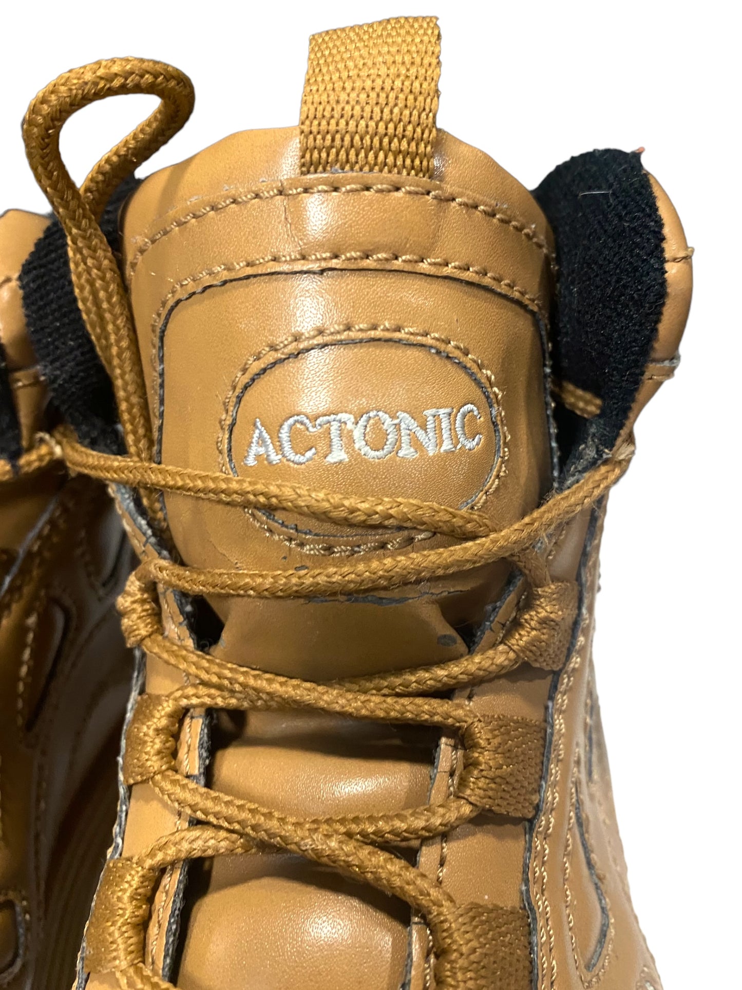 Vintage Actonic leather platform boots size 39