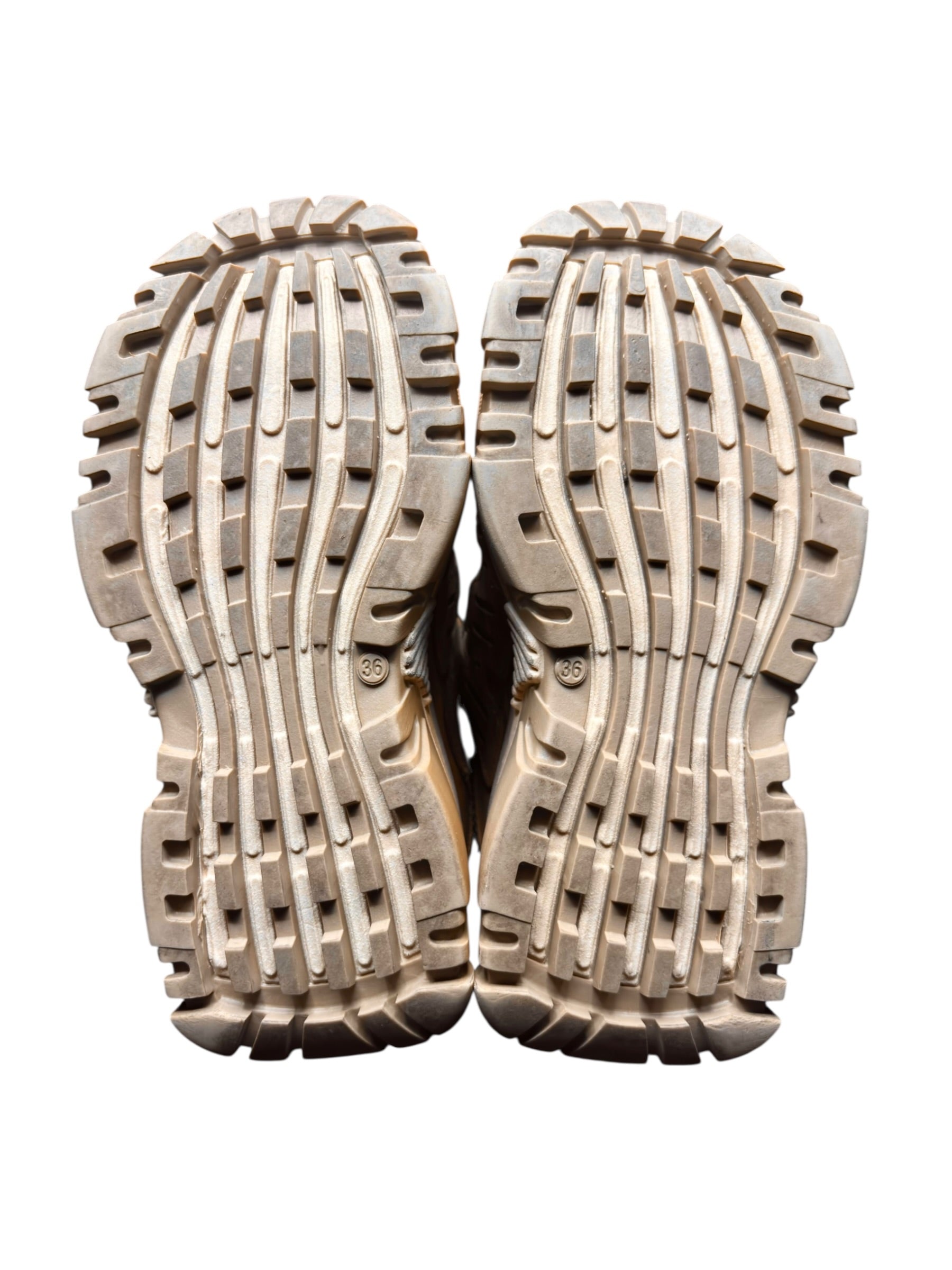 Vintage Gordon Jack beige platform boots size 36