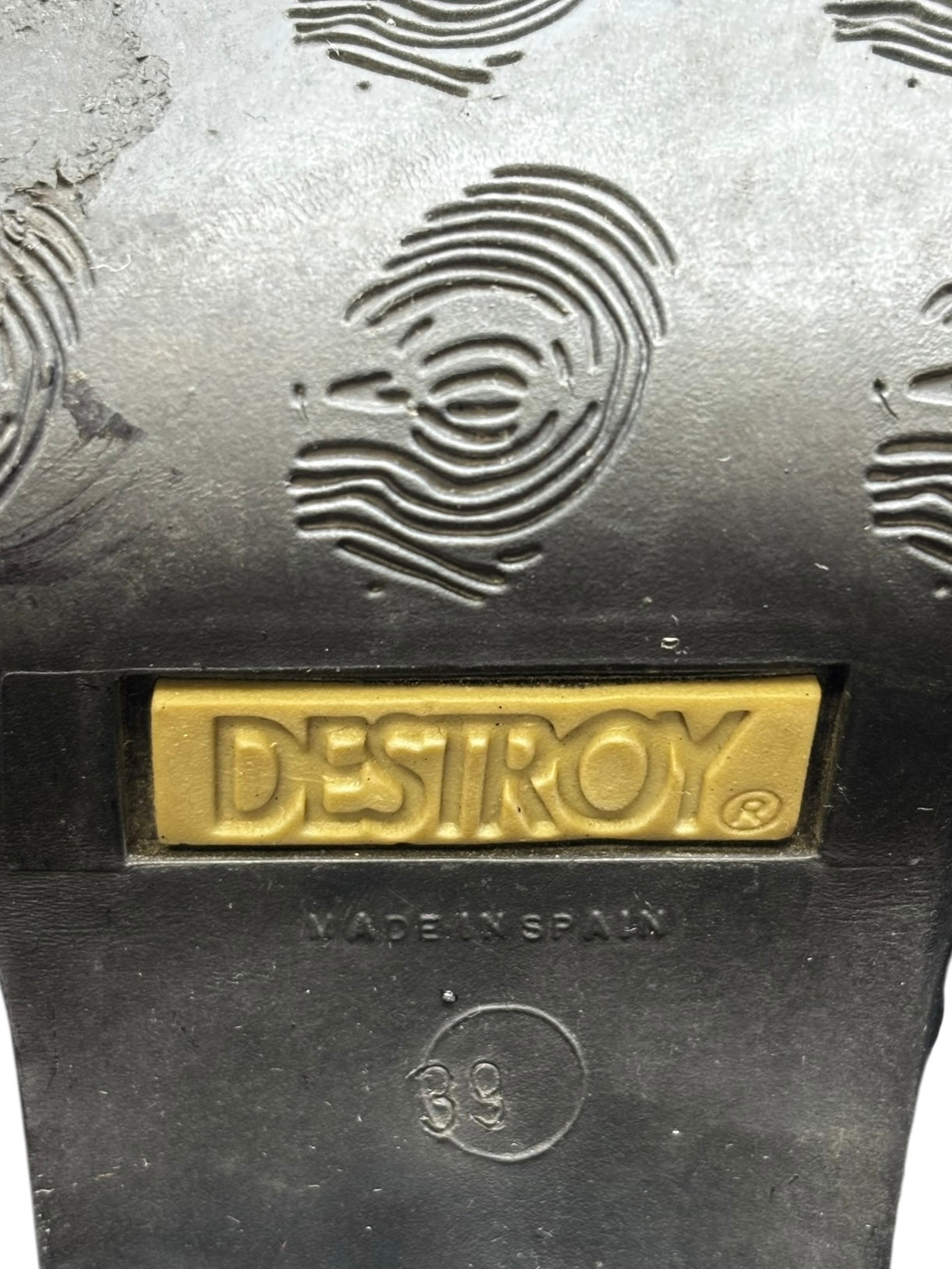 Beautiful vintage 90s Destroy black boots size 38