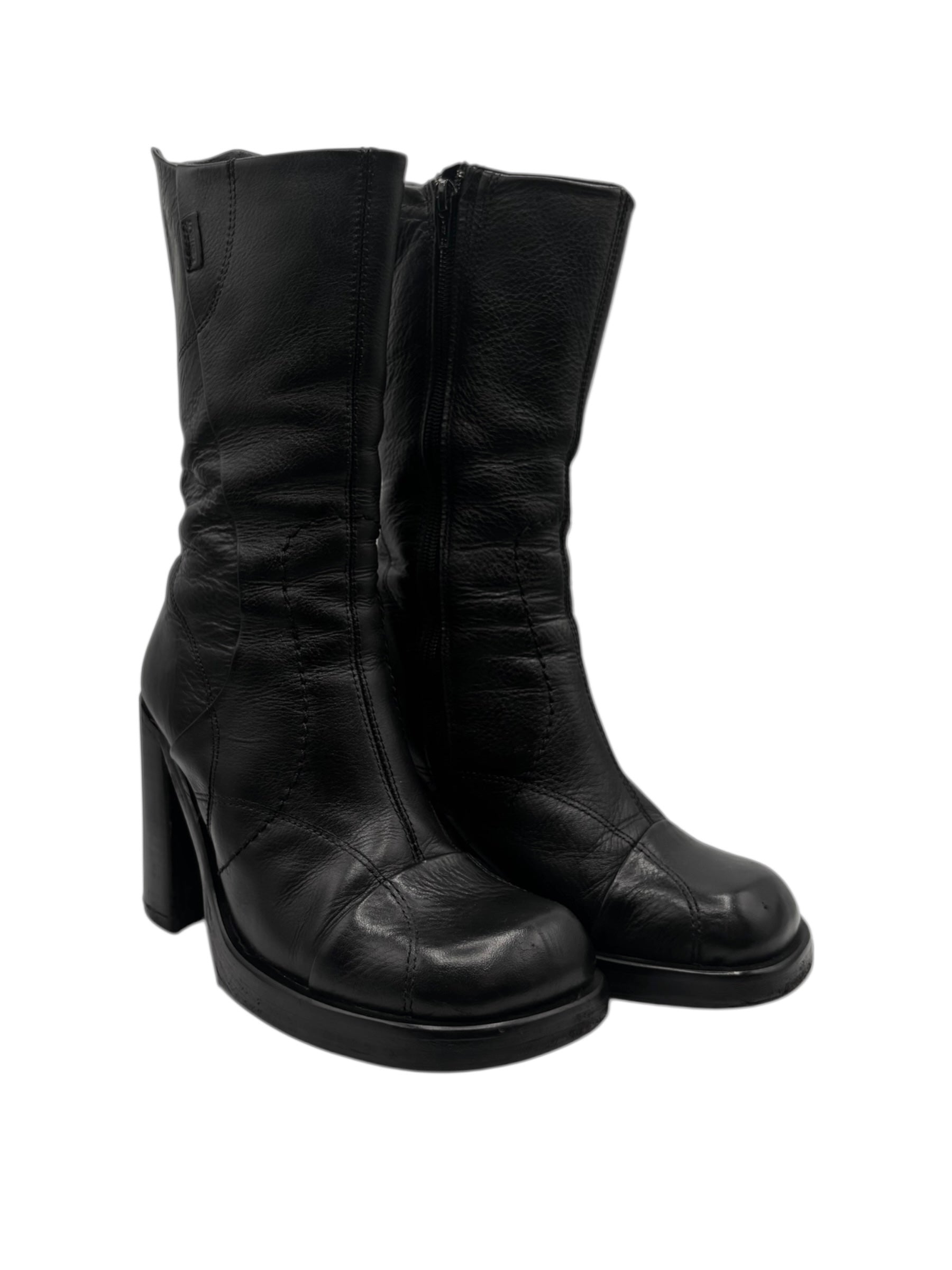 Beautiful vintage 90s Destroy black boots size 38