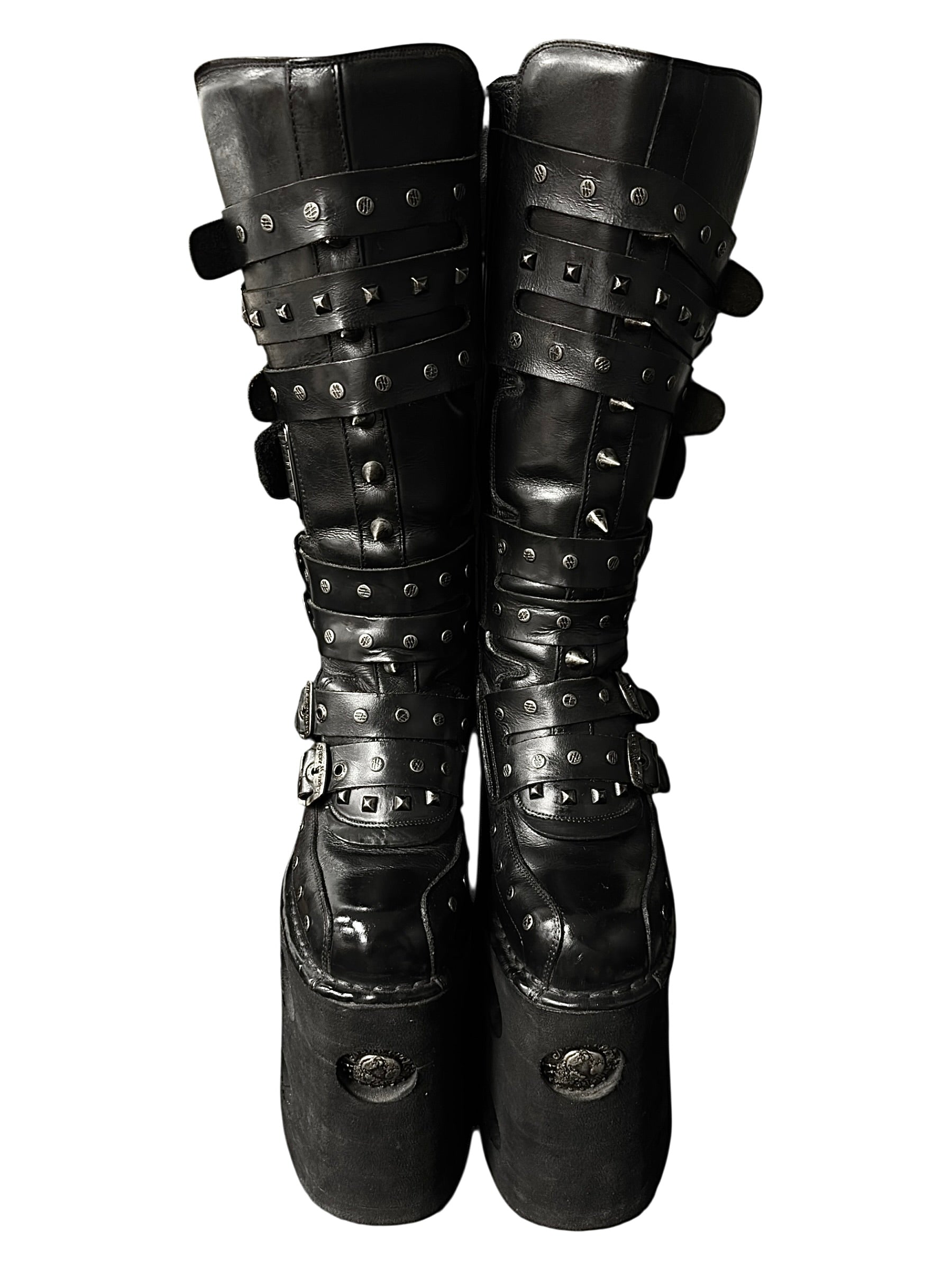 Super rare, vintage New Rock studded double neptuno knee high platform boots size 40