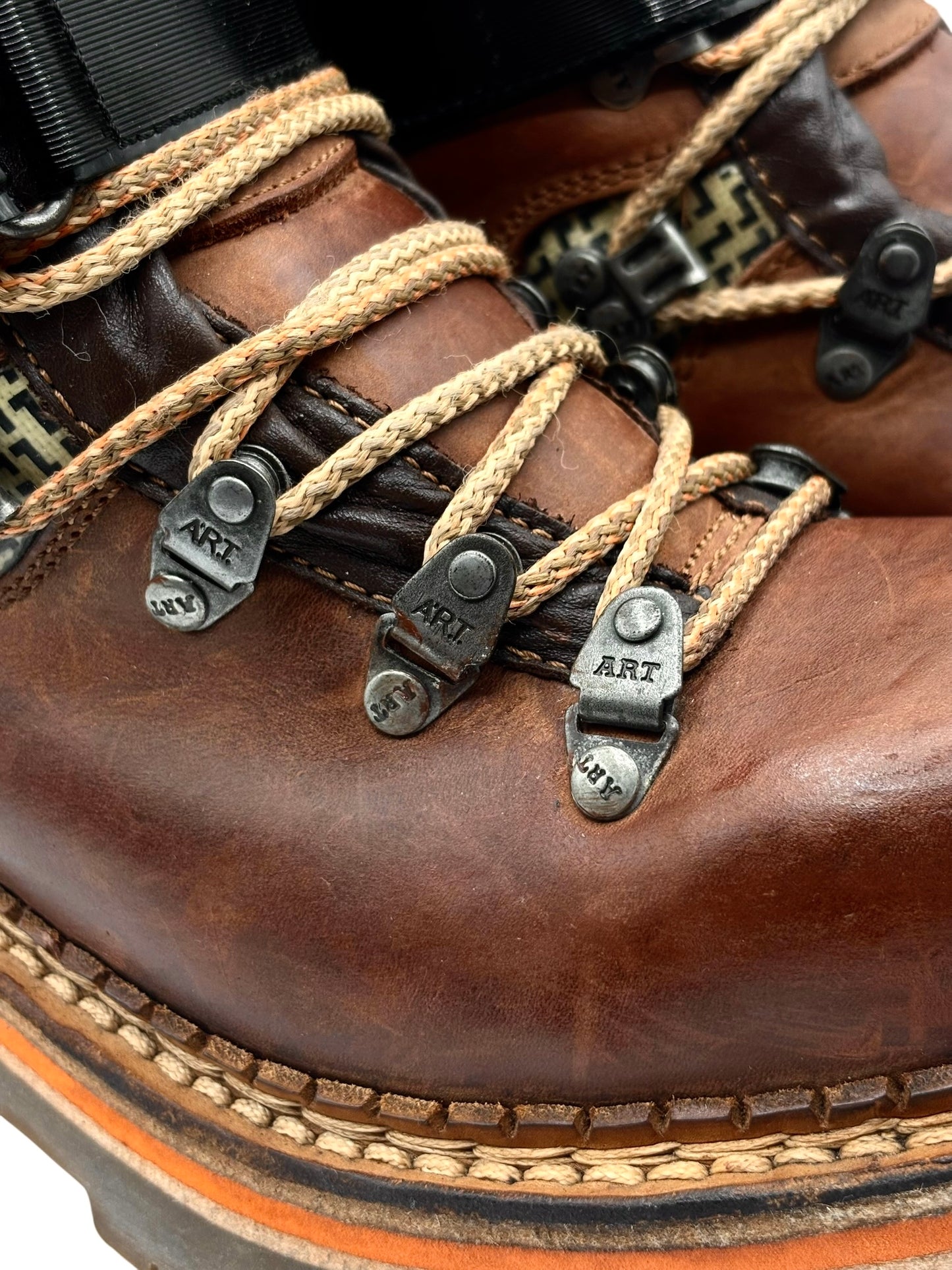 Vintage ART brown leather ankle boots