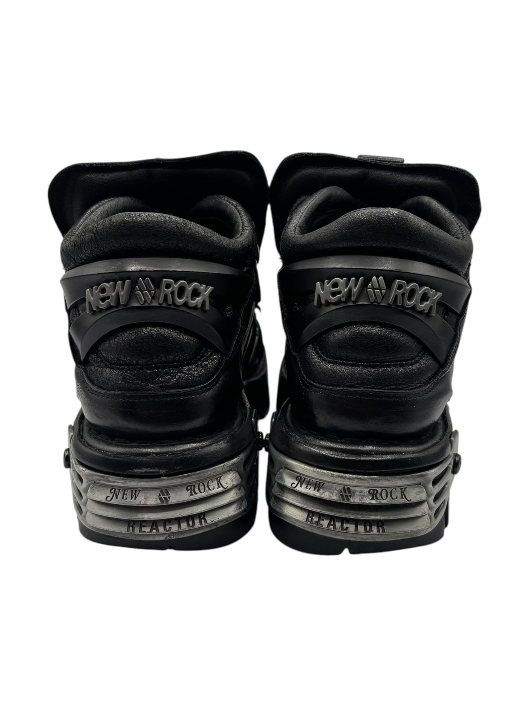 New Rock M106 spiky platform boots size 38