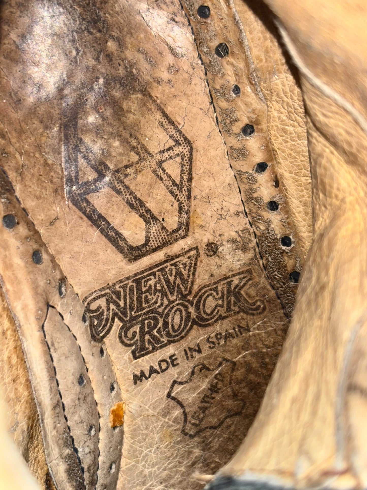 Vintage New Rock triple clasp platform boots size 40