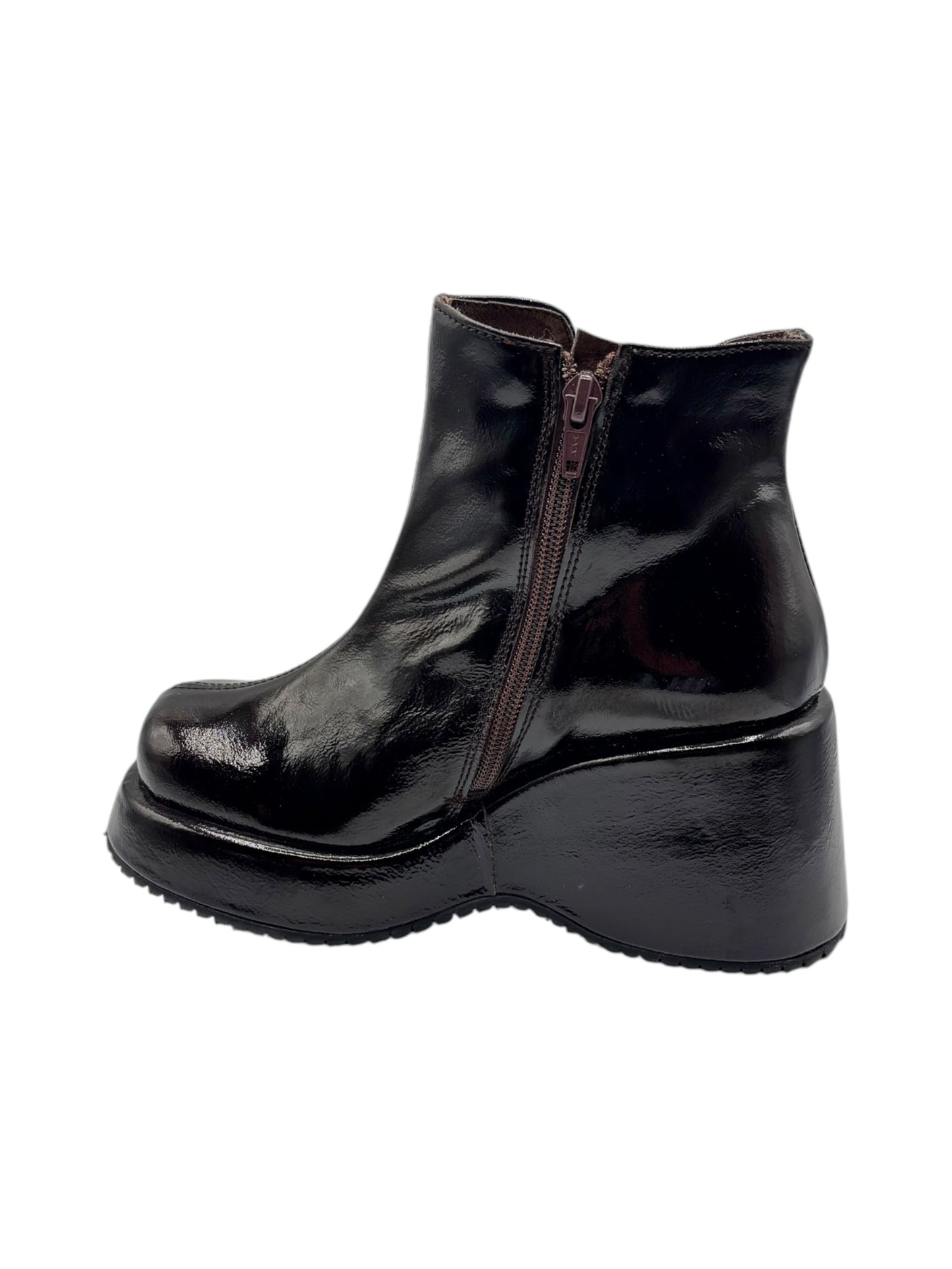 Vintage Destroy patent leather platform boots size 37