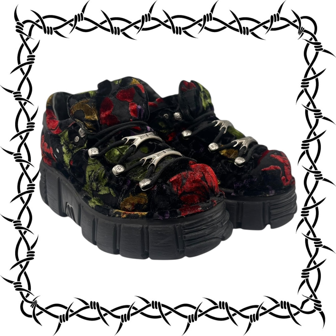 New Rock M106 flower pattern platform boots size 40