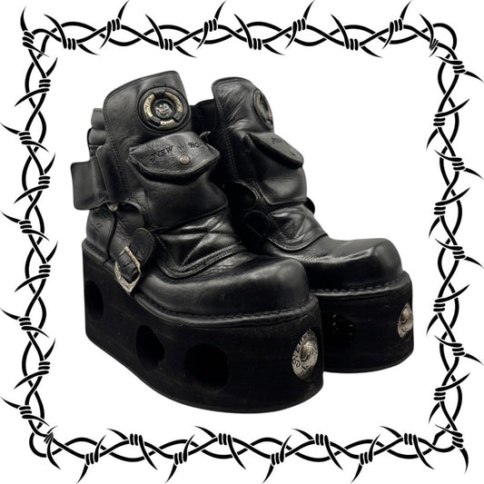 Vintage 90s New Rock neptuno pouch platform boots size 39