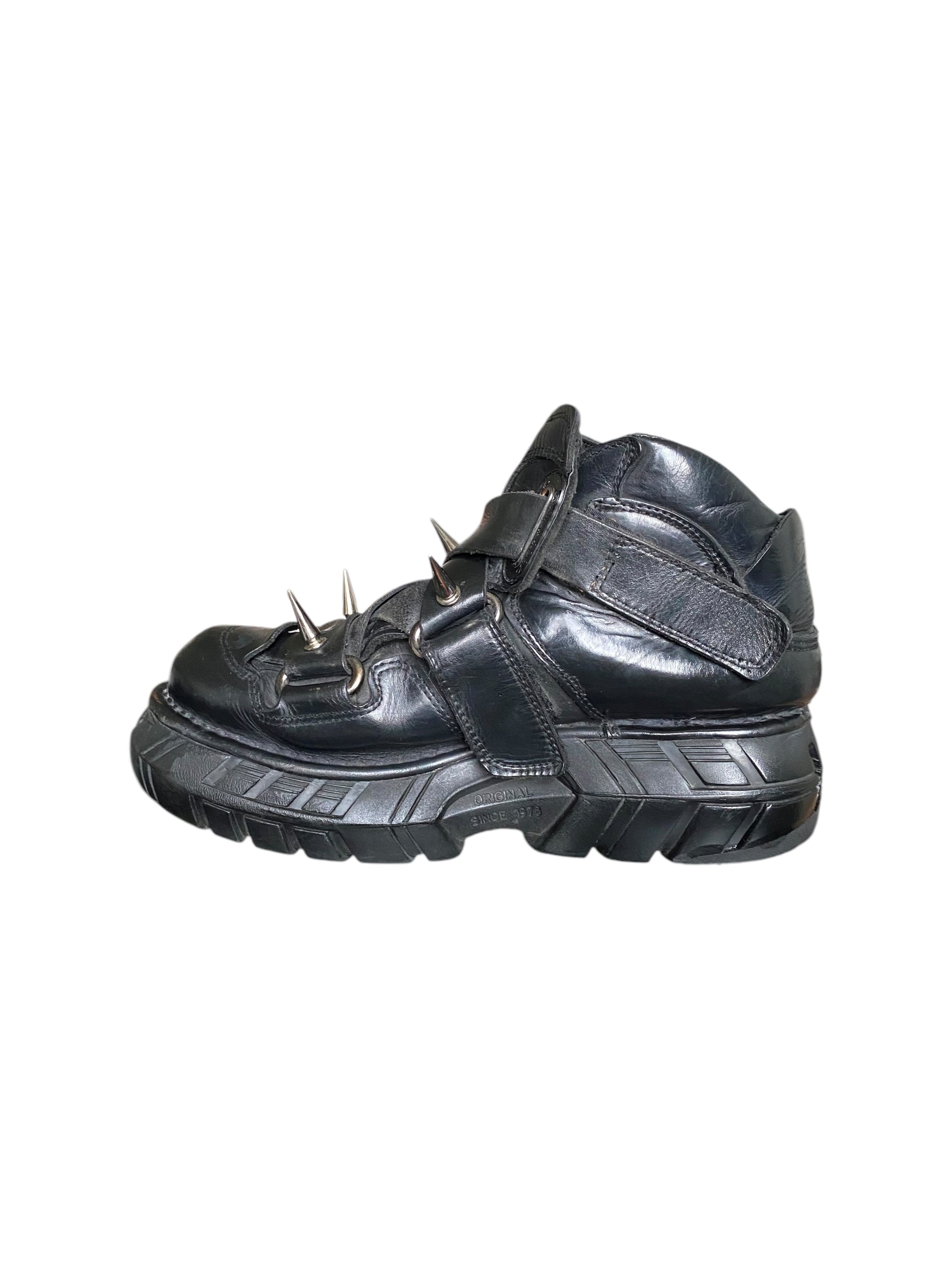 RARE vintage New Rock spiked techno platform boots size 41