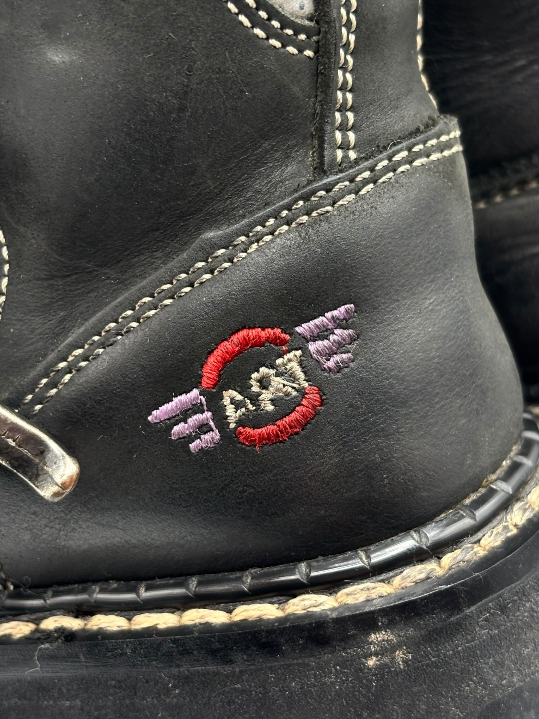 Vintage ART metal clasp platform boots size 36