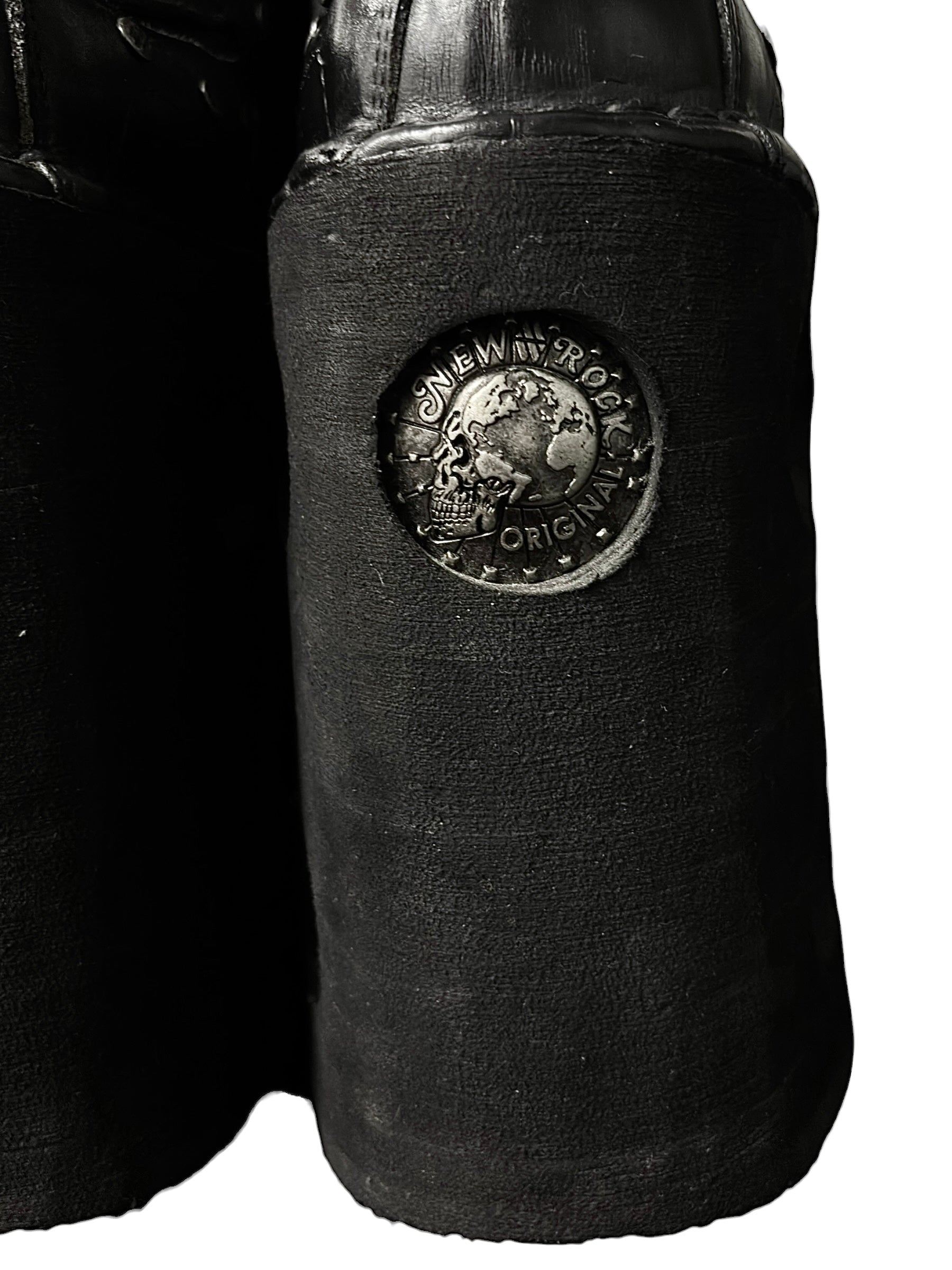 Super rare, vintage New Rock studded double neptuno knee high platform boots size 40