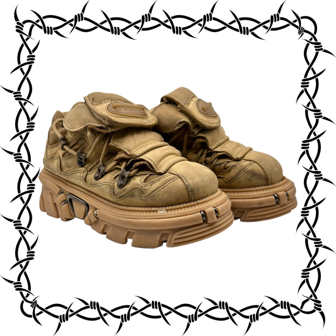 Vintage Gordon Jack brown platform boots size 40