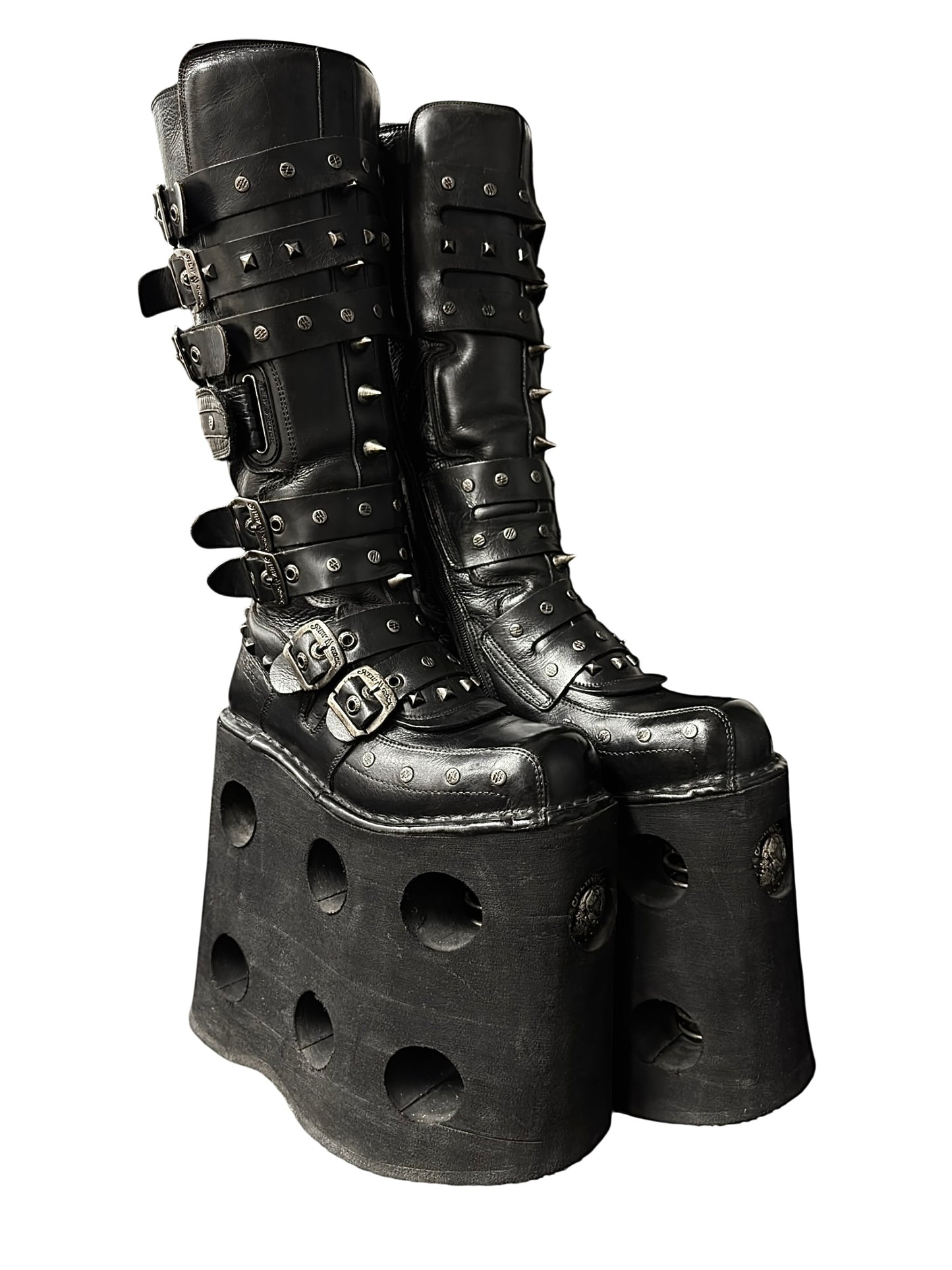 Super rare, vintage New Rock studded double neptuno knee high platform boots size 40