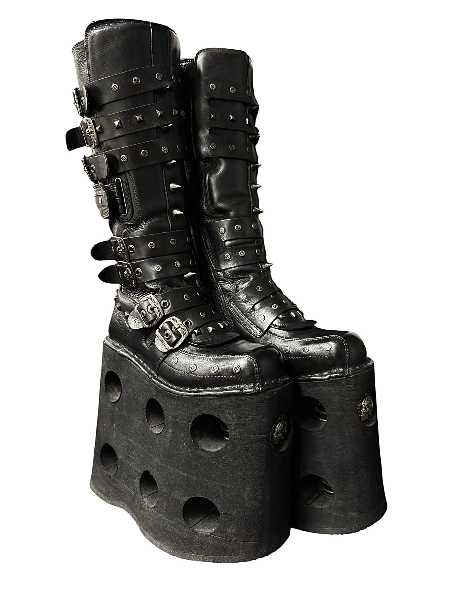 Super rare, vintage New Rock studded double neptuno knee high platform boots size 40