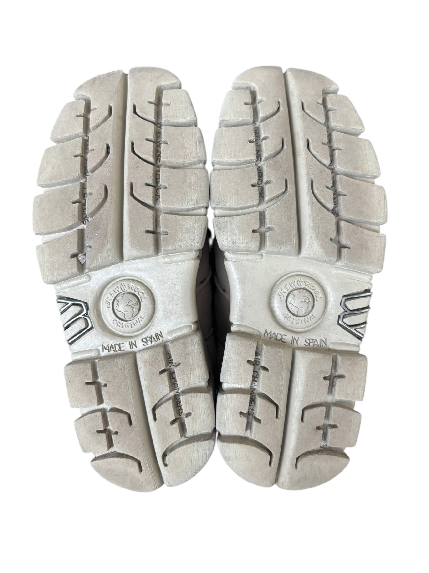 Vintage New Rock beige M106 platform boot size 39