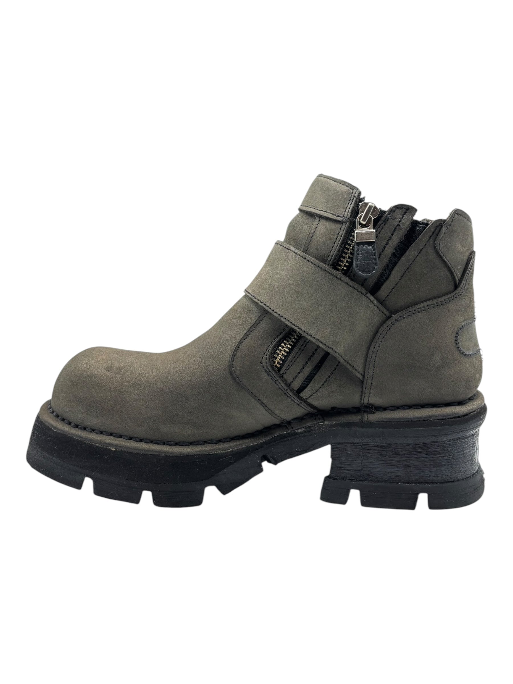 Vintage New Rock leather ankle boots size 41