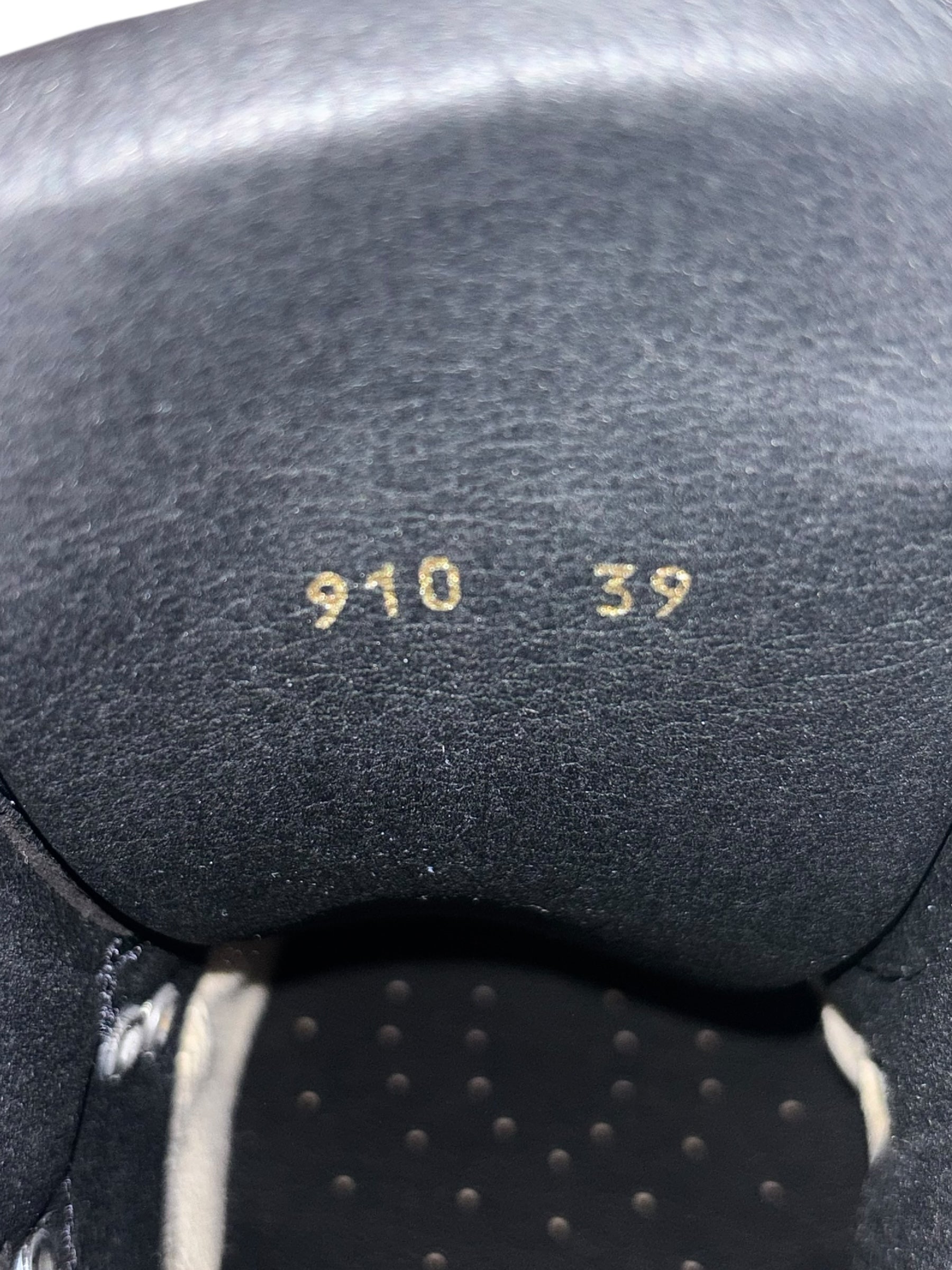 Vintage ART black leather platform boots size 39