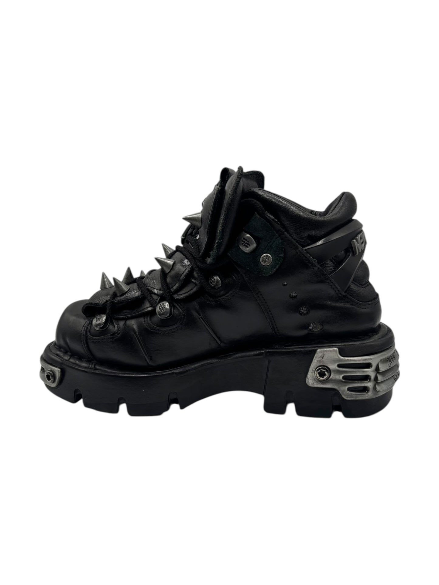 New Rock M106 spiky platform boots size 38