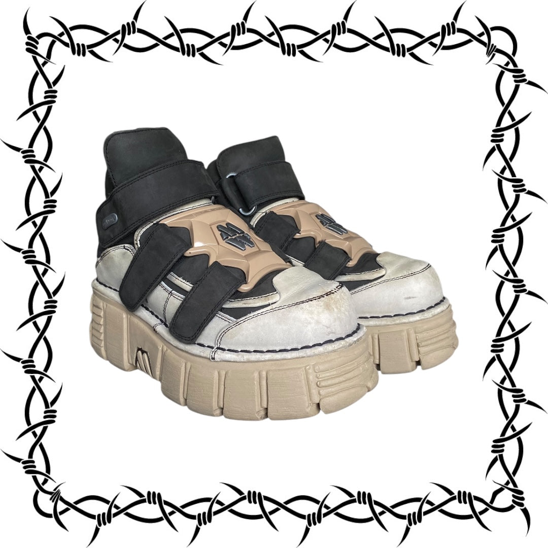 Vintage New Rock M-285 beige platform boots size 40