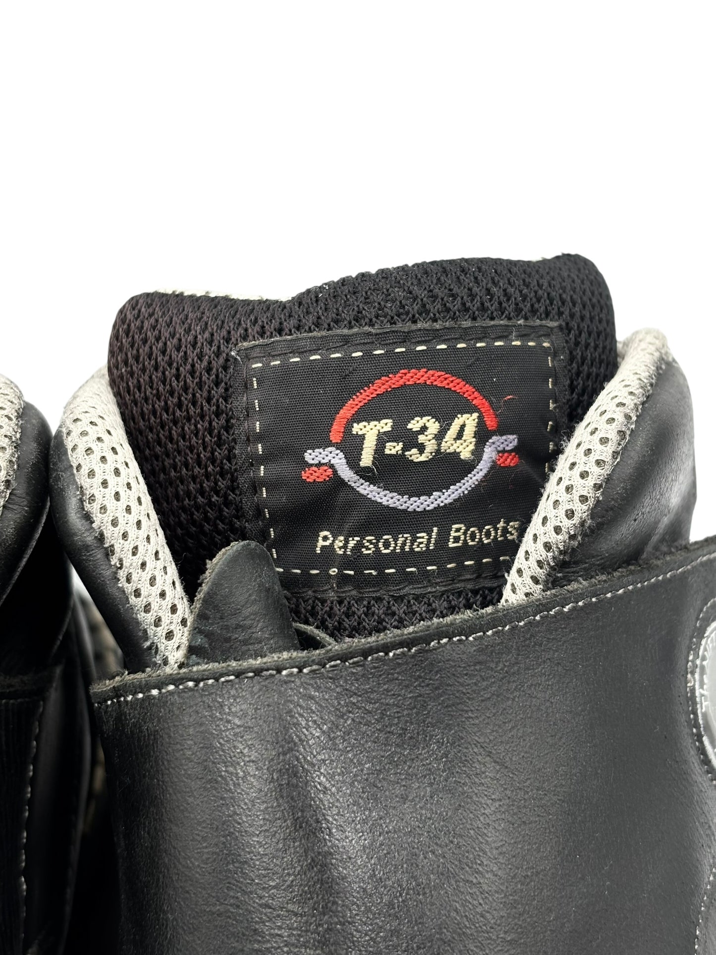 Vintage ART T-34 black platform boots size 38