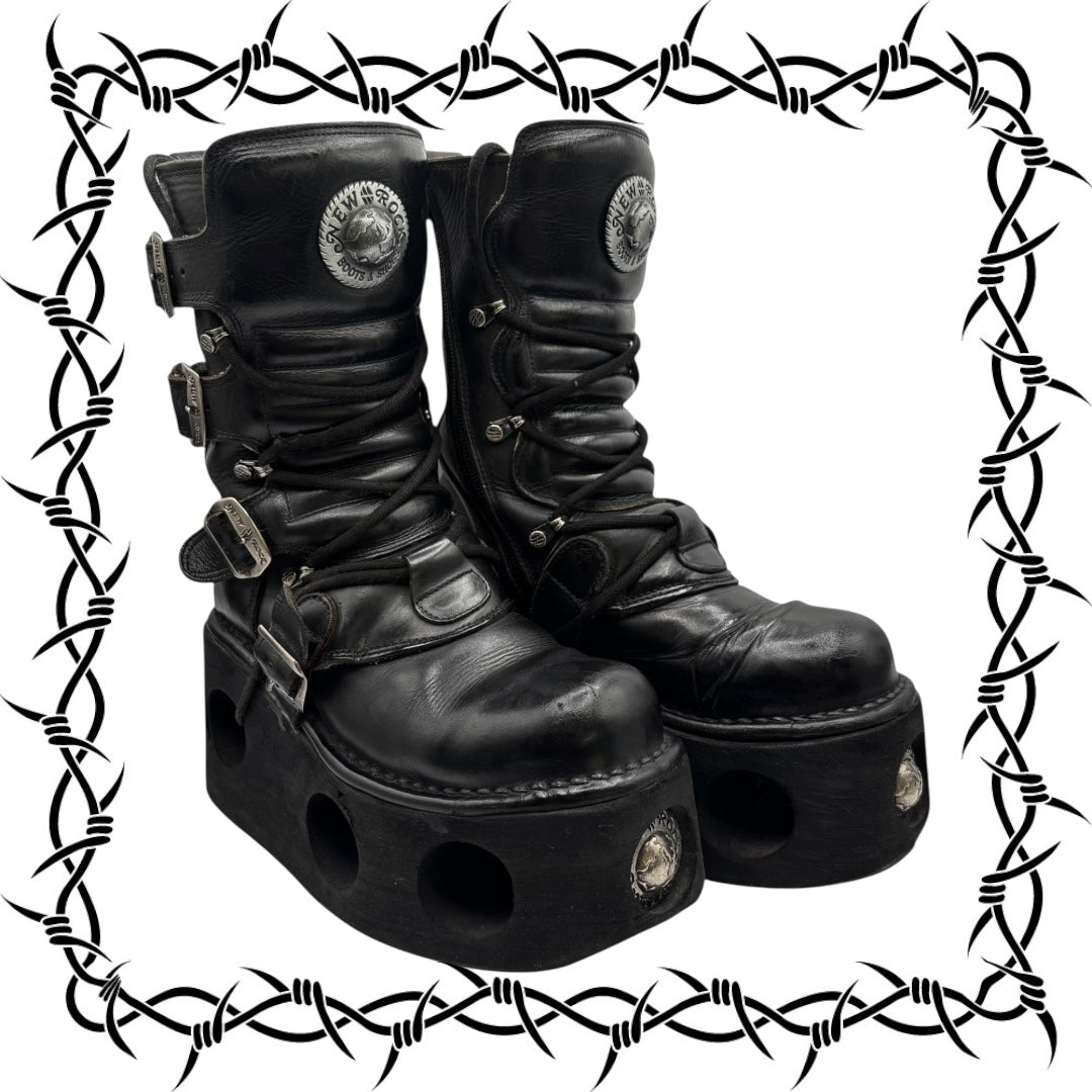 Vintage 90s New Rock neptuno platform boots size 37
